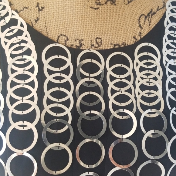 Dress - Picture 2 of 5